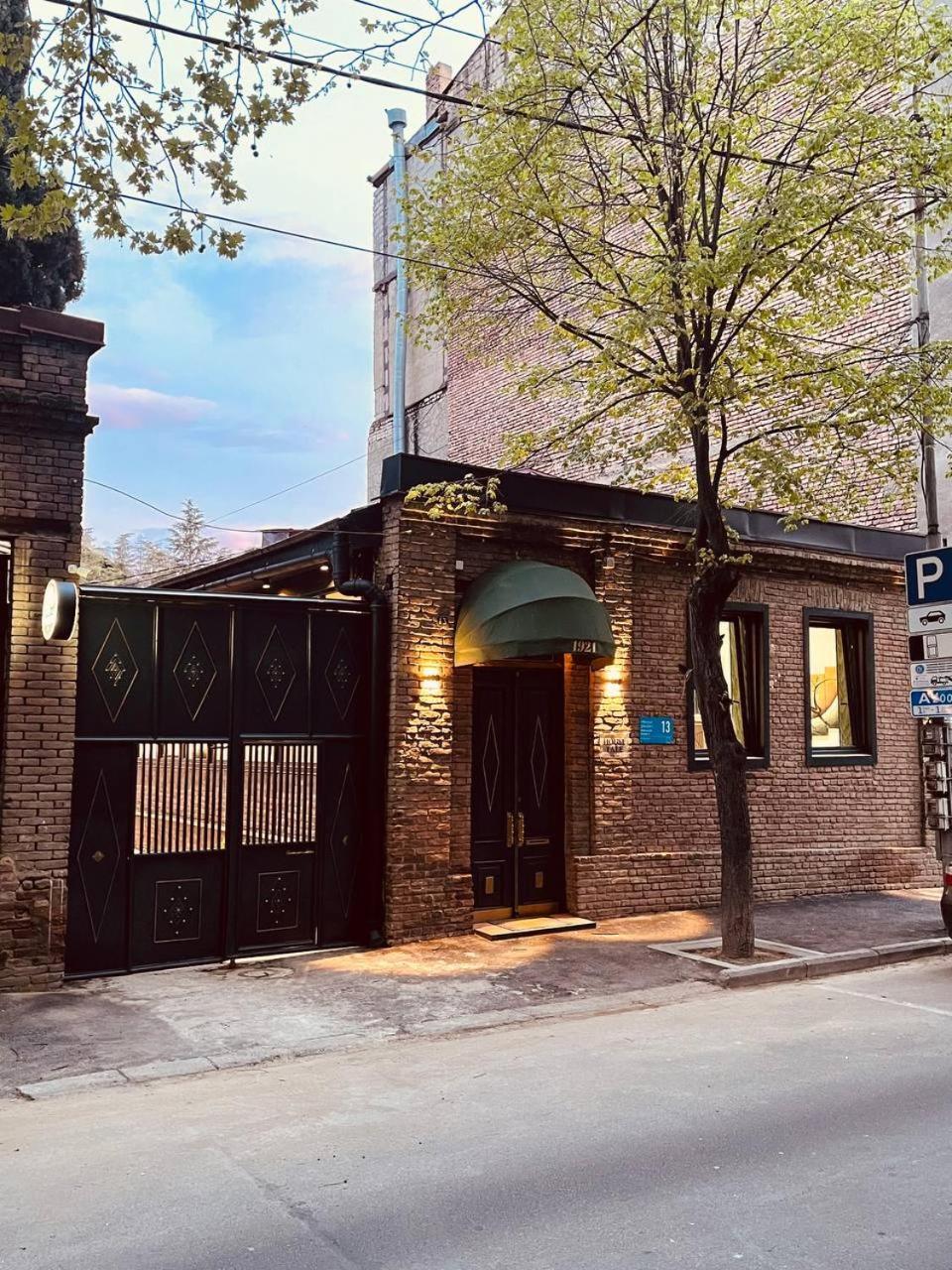 House Tale 1921 Hostel Tbiliszi Kültér fotó